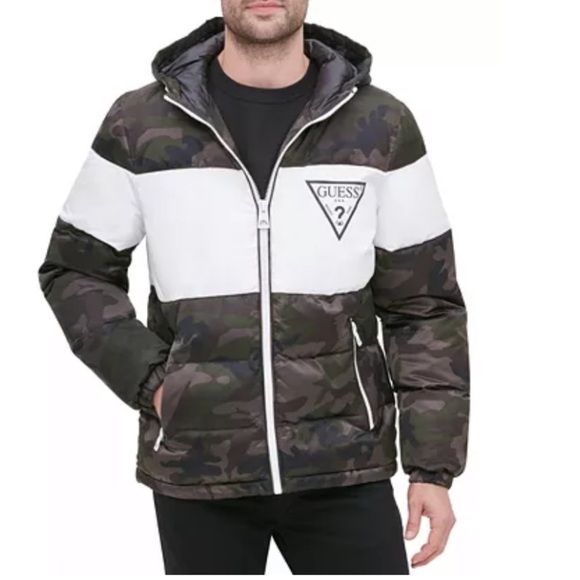 GUESS Men's Camo Colorblock Hooded Puffer Jacket Size XL NWT